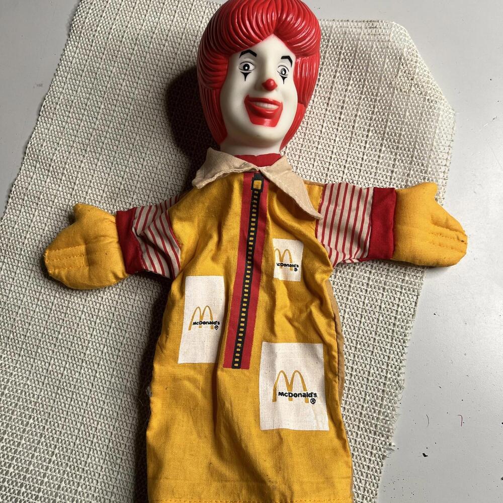 Vintage 1993 McDonald's Ronald McDonald Hand Puppet Doll Yellow Red Clown Toy